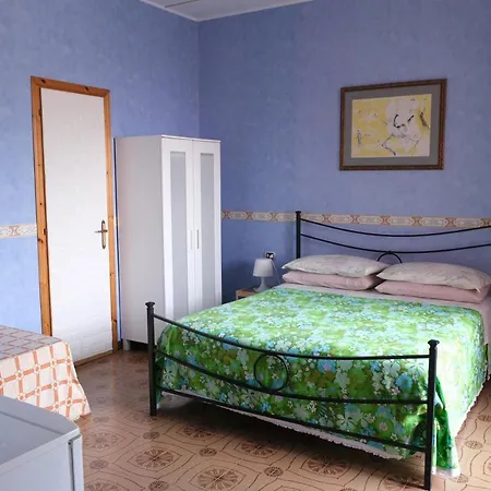 Bb Fly And Bed & Breakfast Fiumicino