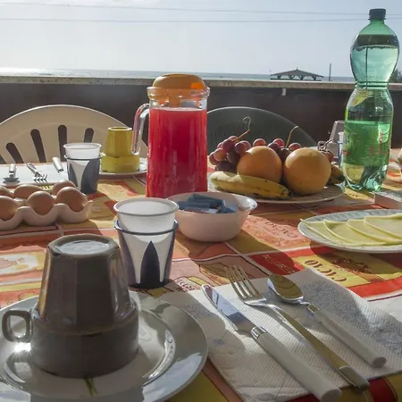 Bb Fly And Bed & Breakfast Fiumicino