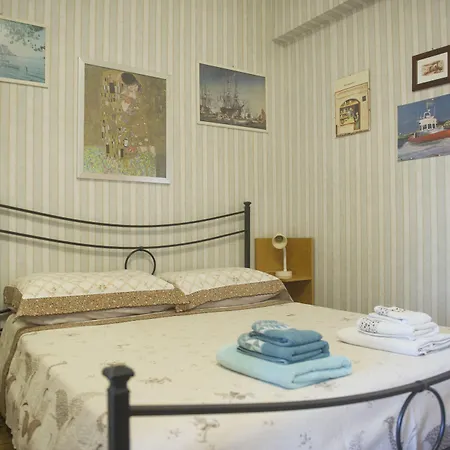 Bb Fly And Bed & Breakfast Fiumicino