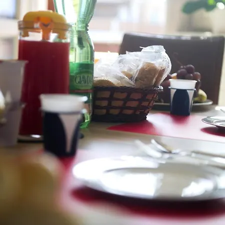 Bed & Breakfast Bb Fly And *